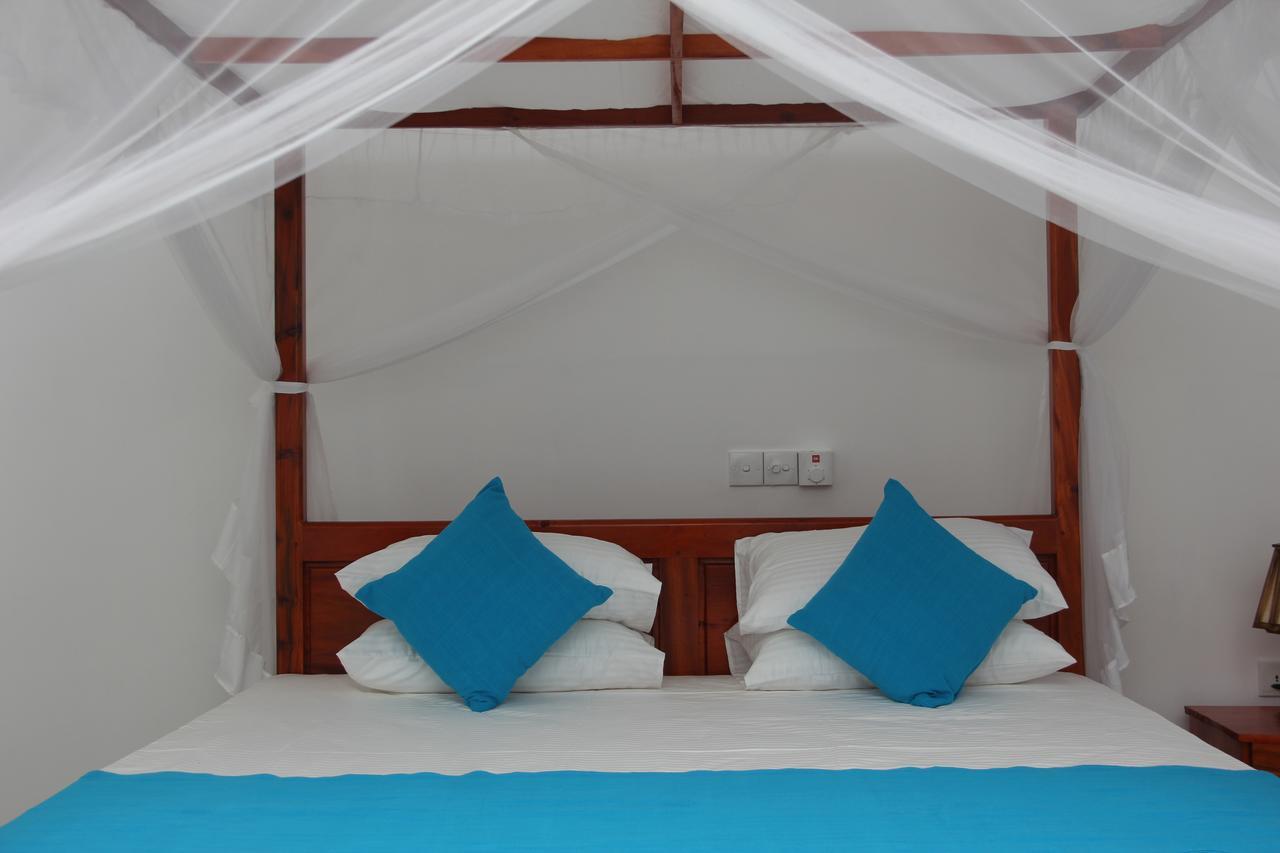 Savenrose Beach Villa Matara Extérieur photo